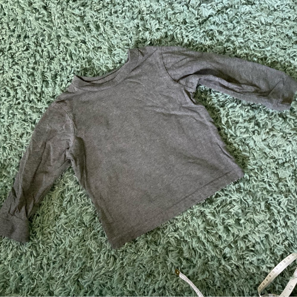 ⭐️ 5 for $15 Gray Long Sleeve Shirt